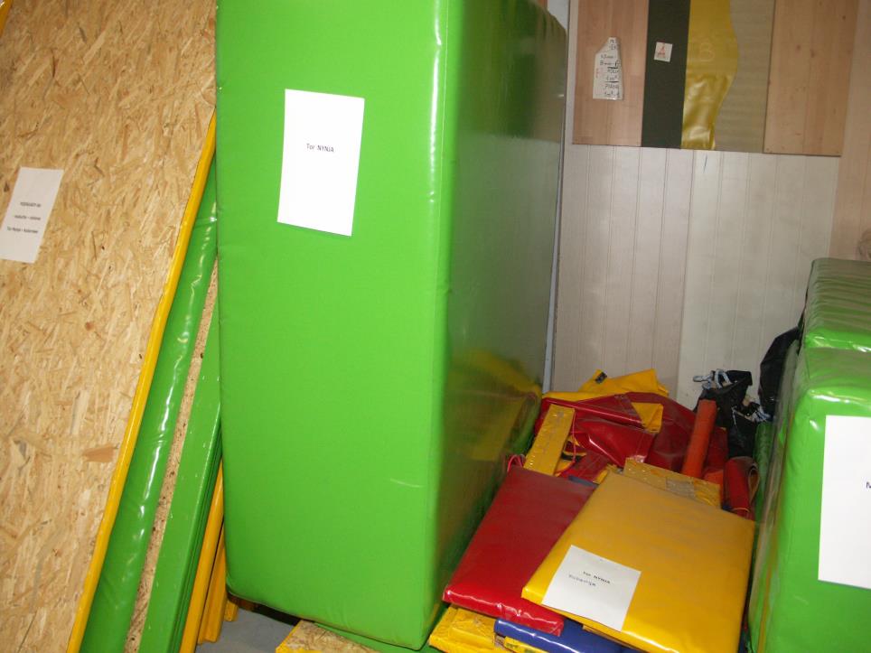 Rámová konstrukce vnitřního dětského hřiště s příslušenstvím, opičí háj, nindža dráha, měkké hrací "houby"-12